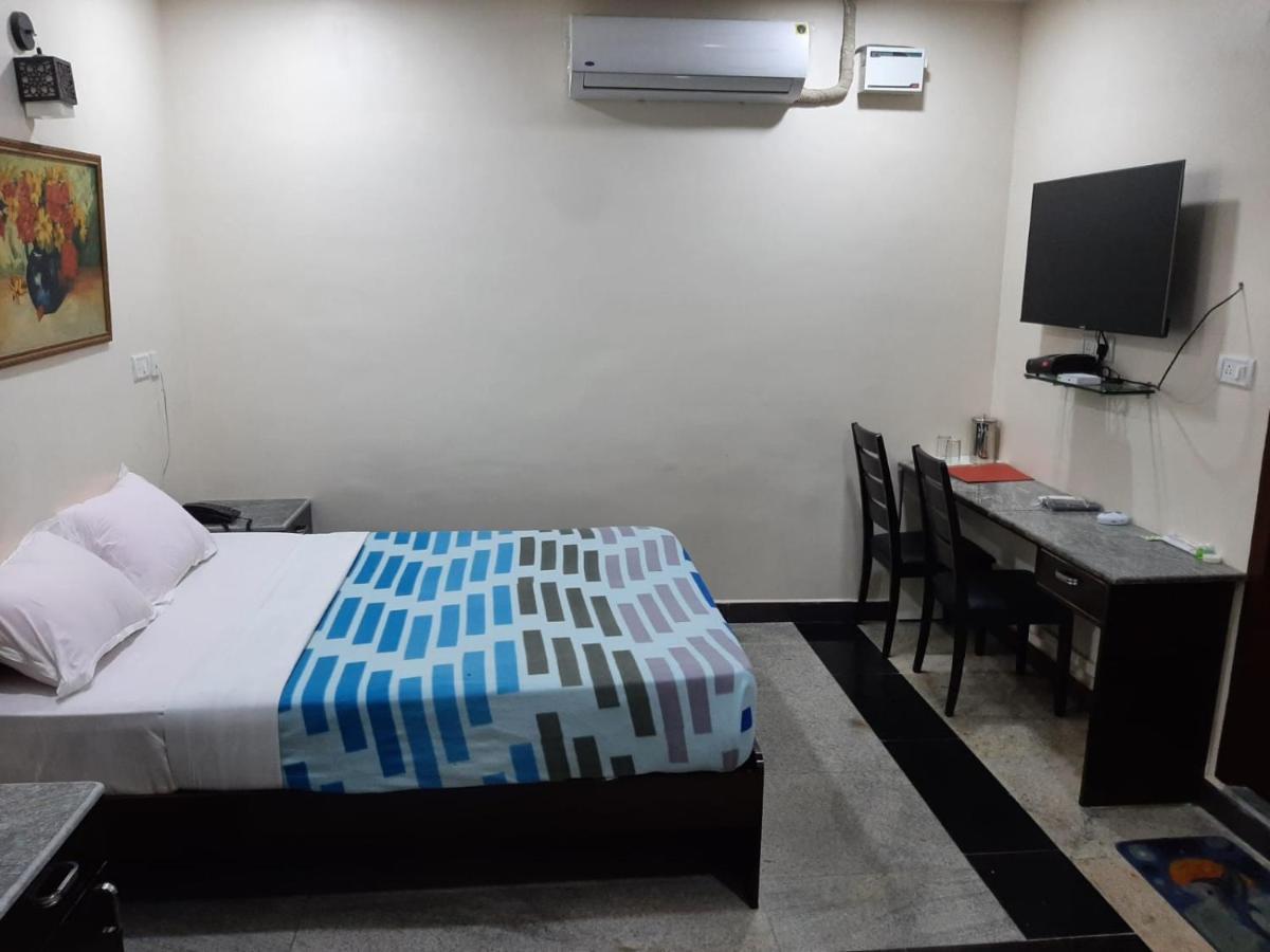 Bay Inn Chennai Exterior photo