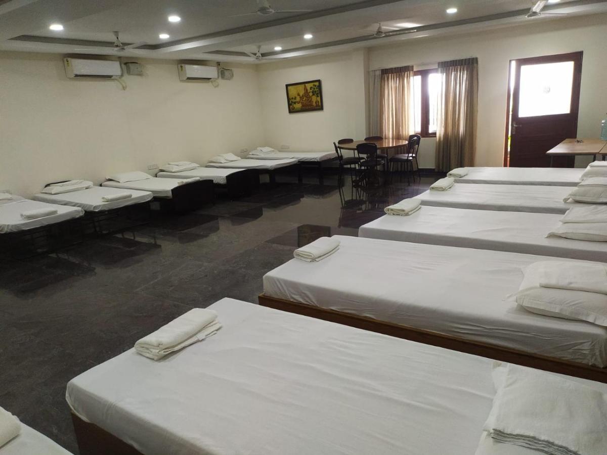 Bay Inn Chennai Exterior photo